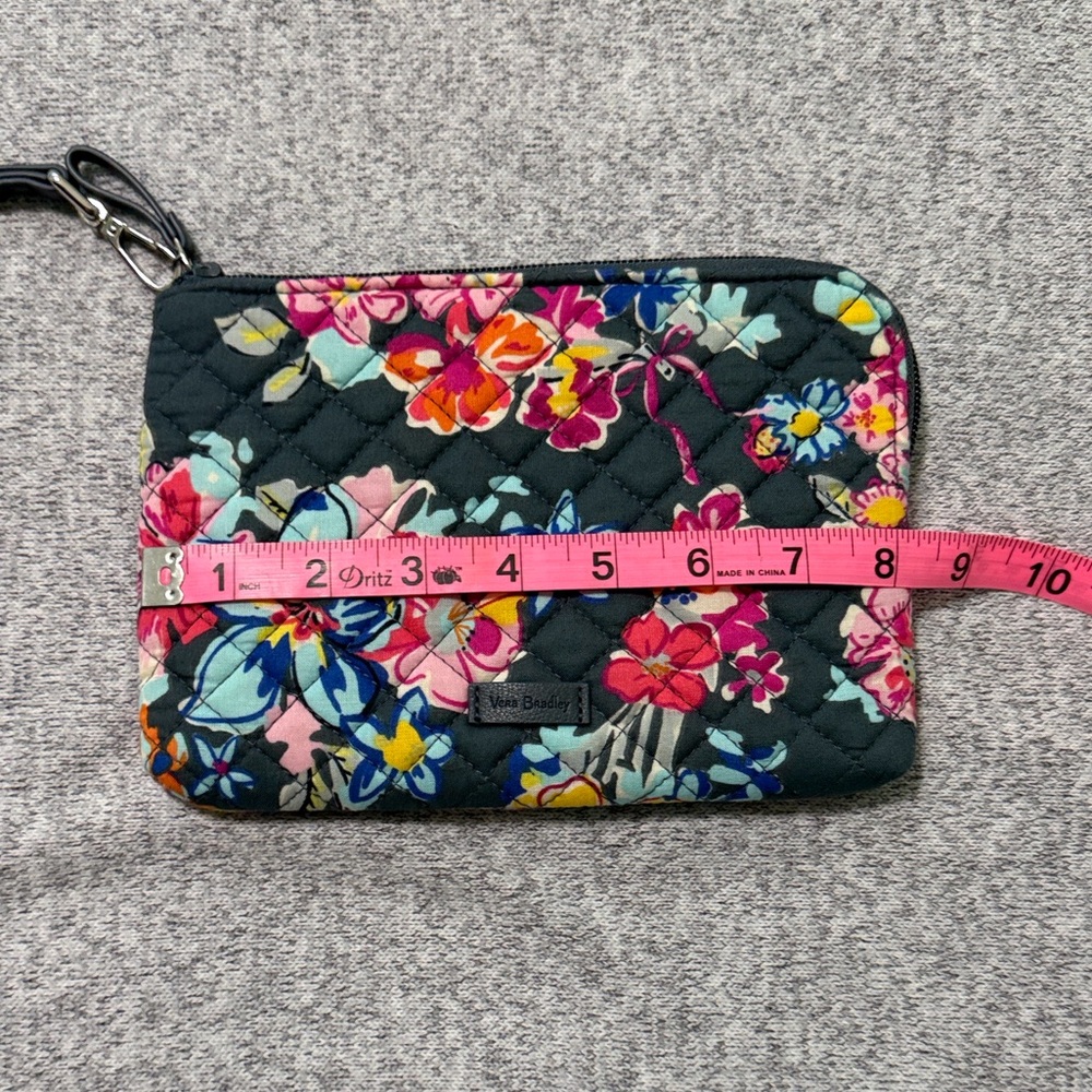 Vera Bradley Pretty Posies Wristlet - Picture 4 of 5